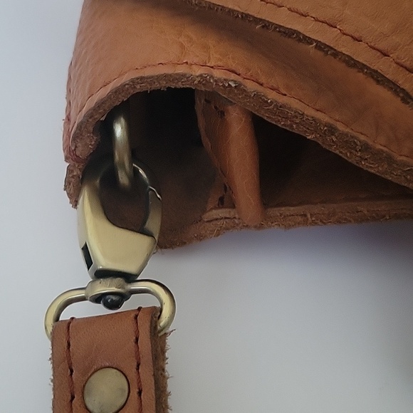 Portland Leather Cognac Shoulder Tote / Crossbody with Front Pocket - Picture 13 of 16